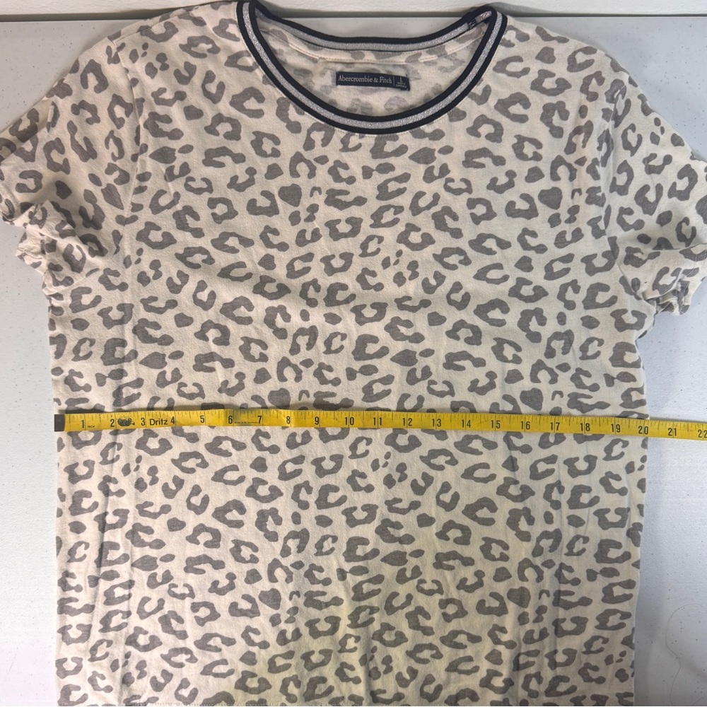 Abercrombie & Fitch Gray Leopard Print Tee with Striped Neckline - Picture 8 of 14